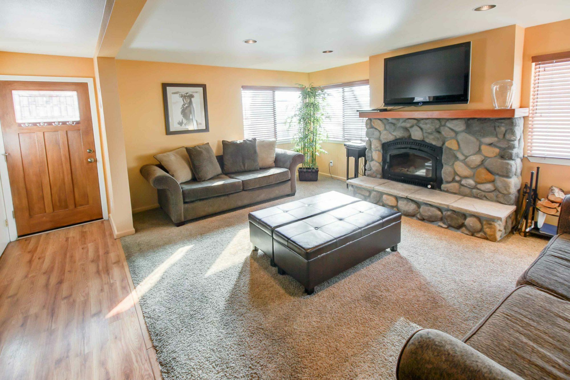 San Sierra #16 - One Bedroom Mammoth Lakes